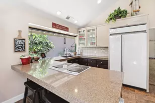 1911 Discovery Village Ln, Gold River, CA 95670 - Photo 17