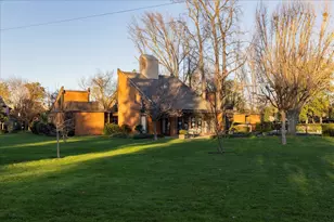 2200 Woodside Ln, Sacramento, CA 95825 - Photo 35