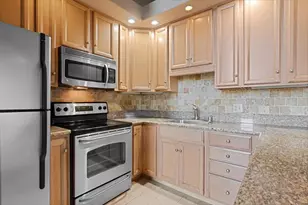 2200 Woodside Ln, Sacramento, CA 95825 - Photo 11