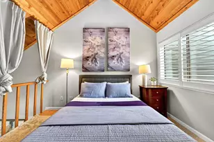 8667 Mariners Dr, Stockton, CA 95219 - Photo 15