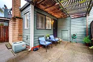 8667 Mariners Dr, Stockton, CA 95219 - Photo 19