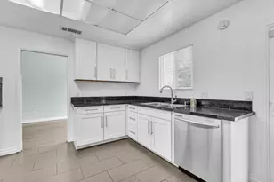 4123 Estate Dr, Stockton, CA 95209 - Photo 11
