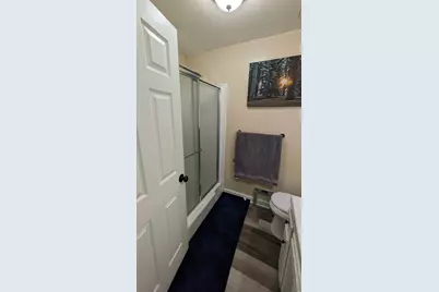 3115 E Clinton Avenue, Fresno, CA 93703 - Photo 13