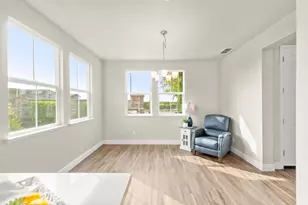 3849 Miners Ravine Dr, Roseville, CA 95661 - Photo 9