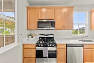 3849 Miners Ravine Dr, Roseville, CA 95661 - Photo 13