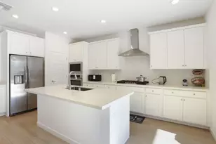 7048 Blue Bay Ln, Stockton, CA 95219 - Photo 3