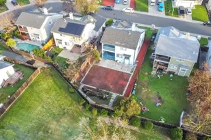 106 Creekside Cir, Sacramento, CA 95823 - Photo 33