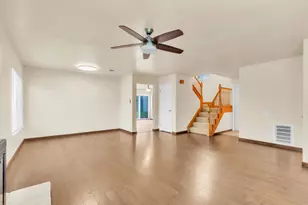 9444 Medallion Way, Sacramento, CA 95826 - Photo 3