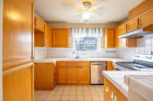 3647 Whispering Creek Cir, Stockton, CA 95219 - Photo 11