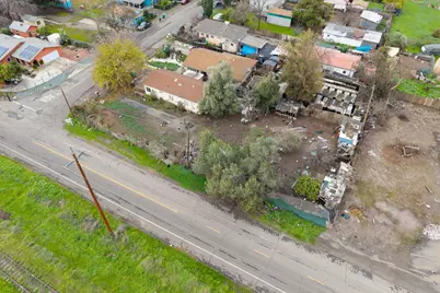 736 S Modesto Avenue, Stockton, CA 95203 - Photo 5
