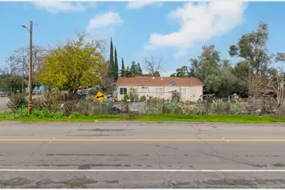 736 S Modesto Avenue, Stockton, CA 95203 - Photo 3