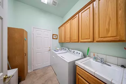 300 Cope Ridge Court, Roseville, CA 95747 - Photo 15