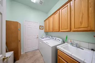 300 Cope Ridge Ct, Roseville, CA 95747 - Photo 15