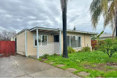 6039 34th Avenue, Sacramento, CA 95824 - Photo 1
