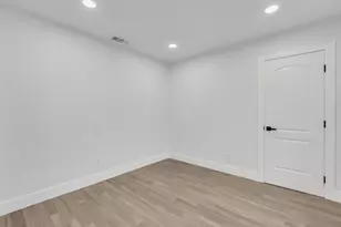 2437 Acton St, Berkeley, CA 94702 - Photo 13