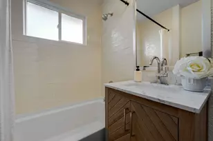 6243 Tahoe Way, Sacramento, CA 95817 - Photo 17