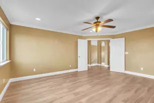 8085 Goran Ct, Sacramento, CA 95828 - Photo 19