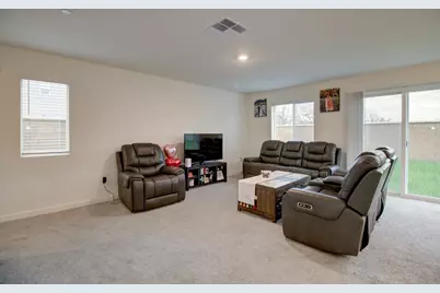 7761 Forestdale Way, Elk Grove, CA 95758 - Photo 5