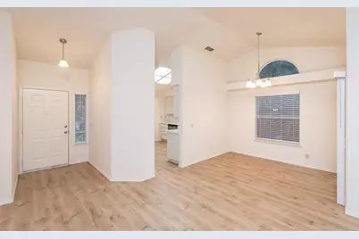 8245 Calleystone Way, Antelope, CA 95843 - Photo 7