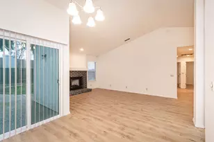 8245 Calleystone Way, Antelope, CA 95843 - Photo 9