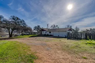 223 Oak St, Valley Springs, CA 95252 - Photo 5