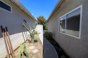 2123 Spring Blossom Ln, Turlock, CA 95382 - Photo 33