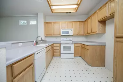 2123 Spring Blossom Ln, Turlock, CA 95382 - Photo 11