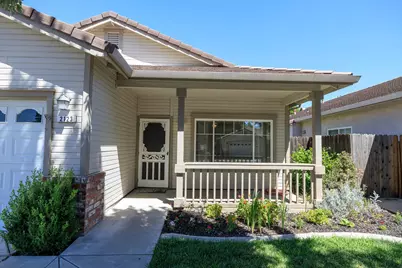 2123 Spring Blossom Ln, Turlock, CA 95382 - Photo 3