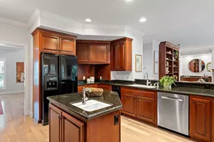 5 Latham Ln, Sacramento, CA 95864 - Photo 19