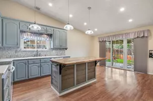 6605 Vierna Ct, Citrus Heights, CA 95621 - Photo 7