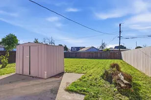 816 Dawn Dr, Modesto, CA 95350 - Photo 17