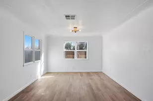 816 Dawn Dr, Modesto, CA 95350 - Photo 7