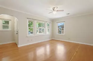 2566 Evergreen St, Sacramento, CA 95815 - Photo 9