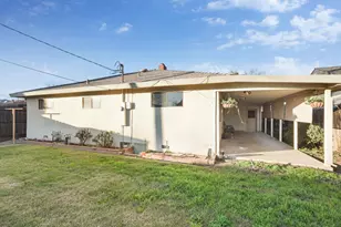 1618 W Locust St, Lodi, CA 95242 - Photo 27