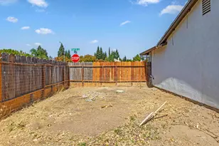 1407 E D St, Oakdale, CA 95361 - Photo 25