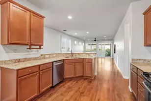 7925 Peak Forest Way, Elk Grove, CA 95757 - Photo 19