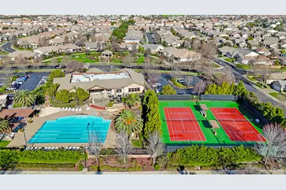 7925 Peak Forest Way, Elk Grove, CA 95757 - Photo 53