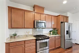7925 Peak Forest Way, Elk Grove, CA 95757 - Photo 15