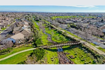 7925 Peak Forest Way, Elk Grove, CA 95757 - Photo 55