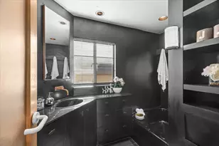 1018 W Morris Ave, Modesto, CA 95350 - Photo 57