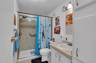 Tam O Shanter, Stockton, CA 95210 - Photo 19