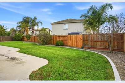 9808 Castelli Way, Elk Grove, CA 95757 - Photo 49