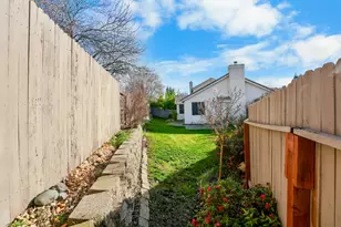 164 Bridgeway Ct, Roseville, CA 95678 - Photo 29