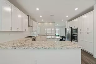 1032 W Sebaga St, Roseville, CA 95747 - Photo 9