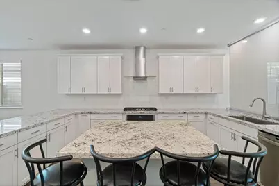 1032 W Sebaga St, Roseville, CA 95747 - Photo 11