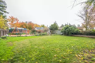 9695 Kent St, Elk Grove, CA 95624 - Photo 61