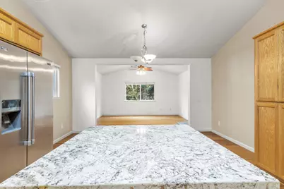 5508 Hollyhock Way, Riverbank, CA 95367 - Photo 5