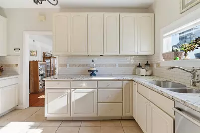 2221 Kensington Way, Stockton, CA 95204 - Photo 29