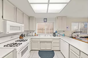 7600 Fireweed Cir, Citrus Heights, CA 95610 - Photo 11