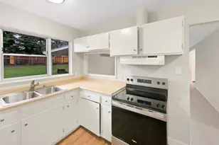 8255 Oahu Dr, Fair Oaks, CA 95628 - Photo 11